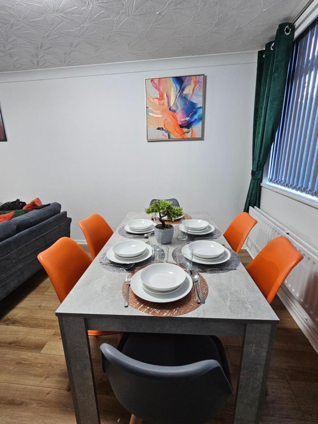 Lushstay Telford - Families, Contractors & Group Of Friends, Long Term Stay Εξωτερικό φωτογραφία